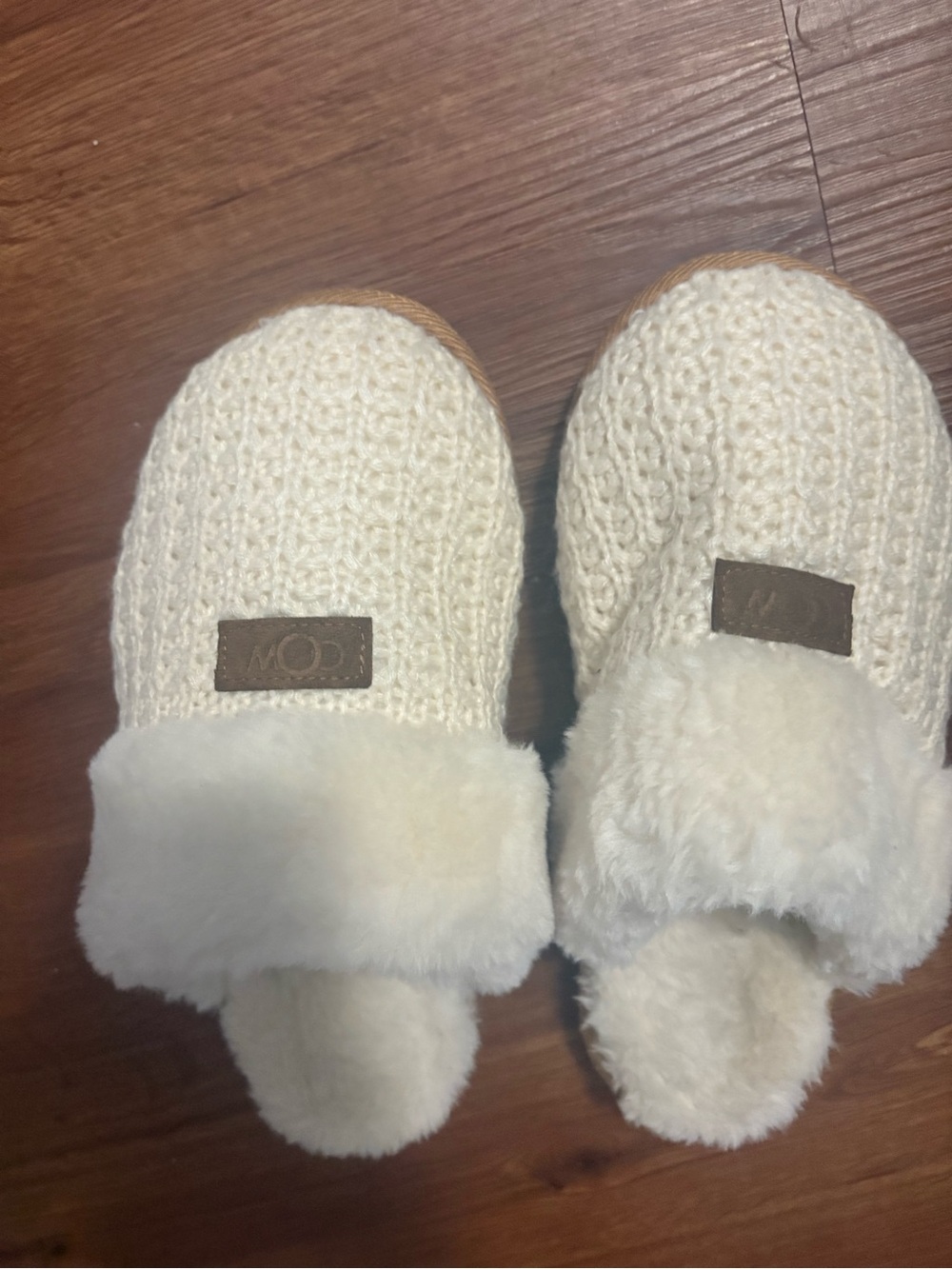 Cozy Knit Faux-Fur Slippers in Cream